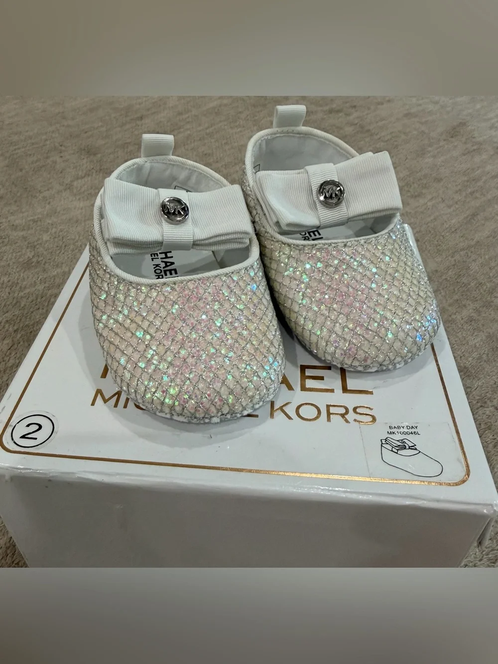 MICHAEL Michael Kors Girls' Baby Day Ballerina Bow Crib Shoes (Infant)